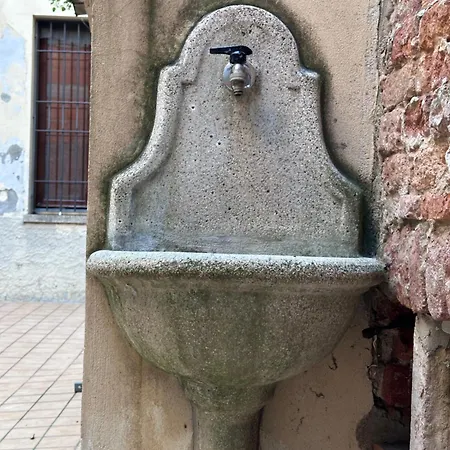 Aselli Palace *